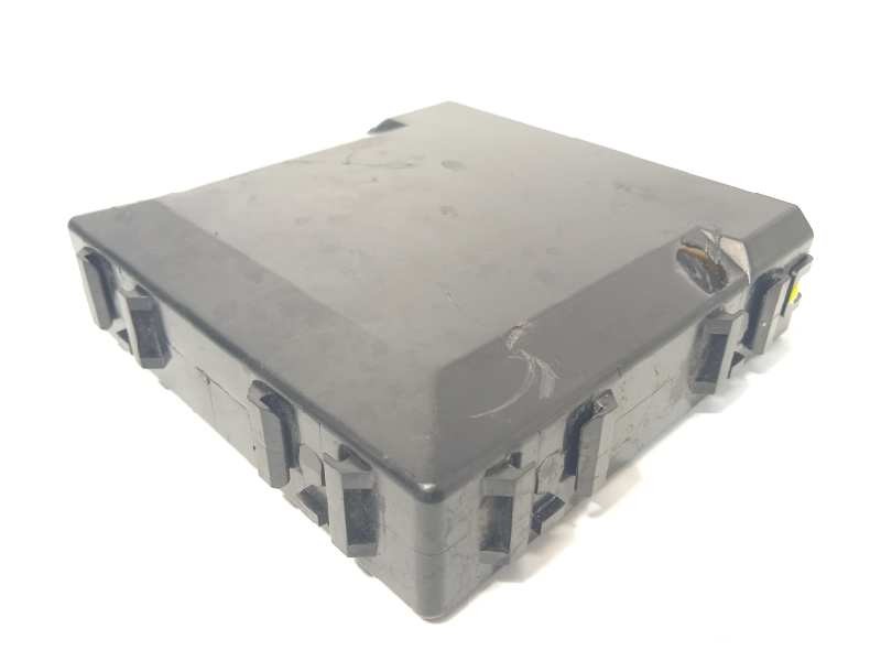 Recambio de modulo electronico para lexus rx 300(mcu35) 3.0 v6 cat referencia OEM IAM 8865048060  