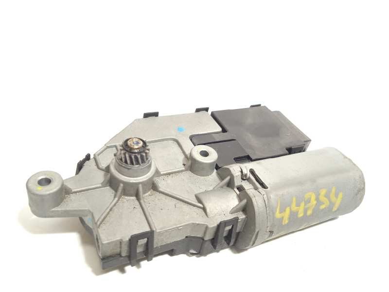 Recambio de motor techo electrico para chrysler grand voyager 2.8 crd cat referencia OEM IAM ARM504696715  