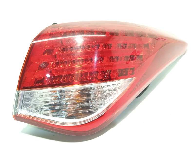 Recambio de piloto trasero derecho para hyundai i40 style blue referencia OEM IAM 924023Z300  