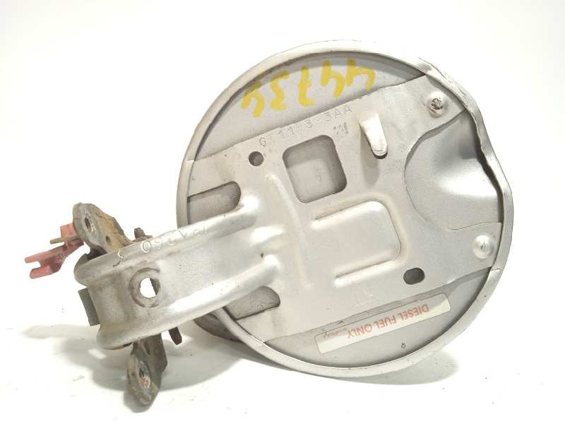 Recambio de tapa exterior combustible para chrysler grand voyager 2.8 crd cat referencia OEM IAM 0511633AA  