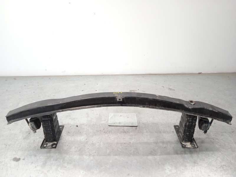 Recambio de refuerzo paragolpes delantero para bmw serie 3 berlina (e90) 318d referencia OEM IAM 51117146645  