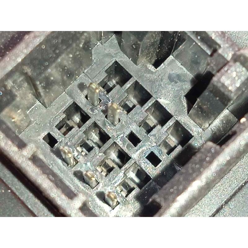 Recambio de retrovisor izquierdo para kia carnival ii 2.9 crdi cat referencia OEM IAM 0K54M69180XX  