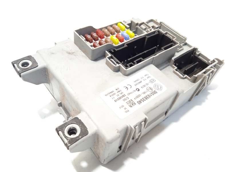 Recambio de caja reles / fusibles para fiat doblo 1.4 16v turbo referencia OEM IAM 519383540  