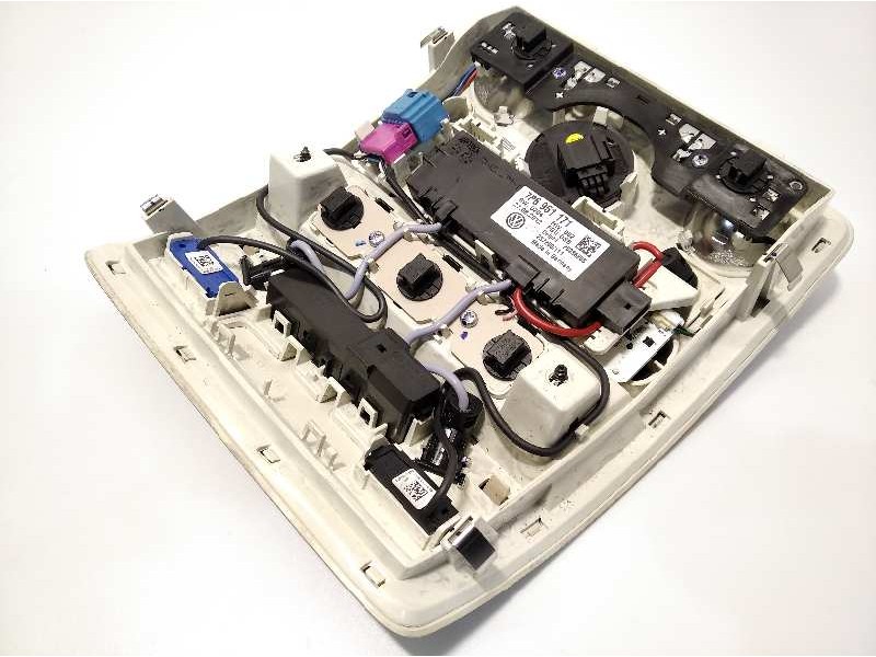 Recambio de luz interior para volkswagen touareg (7p5) 3.0 v6 tdi referencia OEM IAM 7P6951171  7P6947001