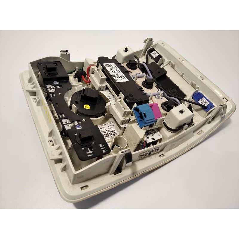 Recambio de luz interior para volkswagen touareg (7p5) 3.0 v6 tdi referencia OEM IAM 7P6951171  7P6947001