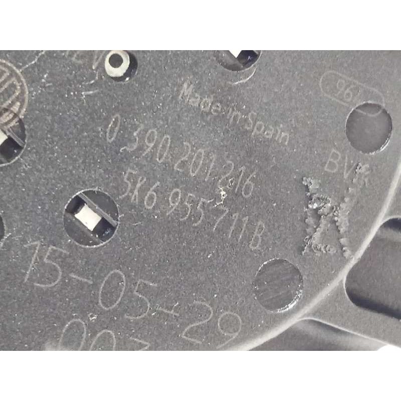 Recambio de motor limpia trasero para volkswagen polo (6c1) 1.6 highl referencia OEM IAM 5K6955711B  0390201216