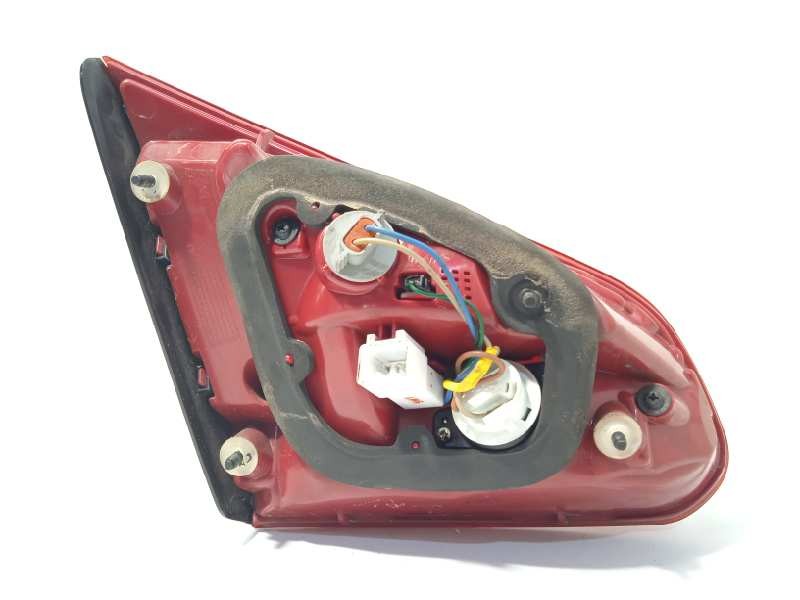 Recambio de piloto trasero derecho interior para kia cee´d drive referencia OEM IAM 92404A2200  