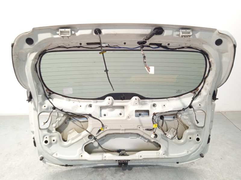 Recambio de porton trasero para kia carens ( ) concept referencia OEM IAM 73700A4040  