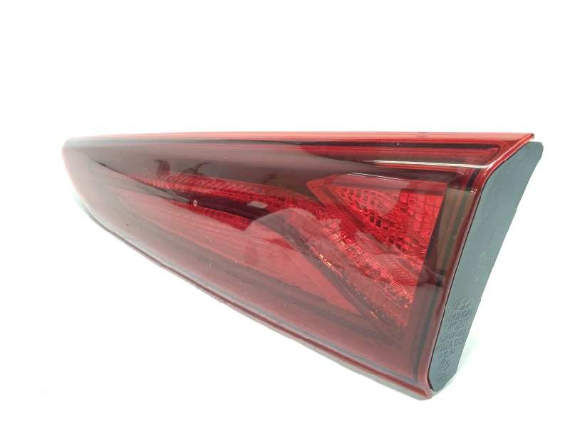 Recambio de piloto trasero derecho interior para hyundai kona klass hybrid 2wd referencia OEM IAM 92404J9000  