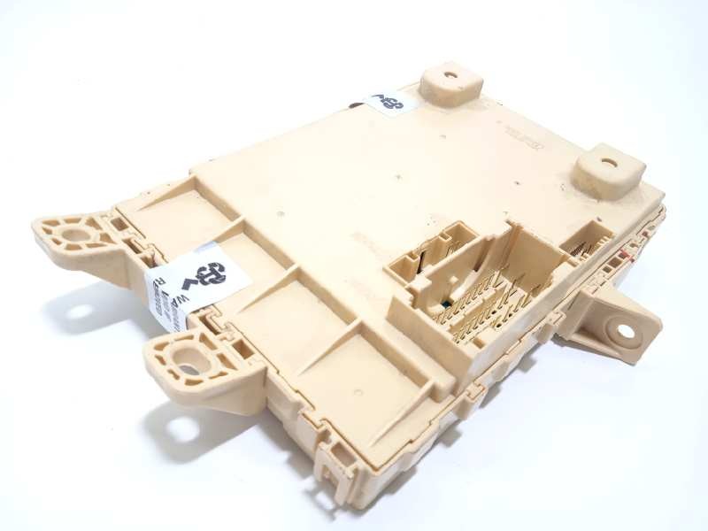 Recambio de caja reles / fusibles para hyundai i30 (gd) classic referencia OEM IAM 91950A6021  