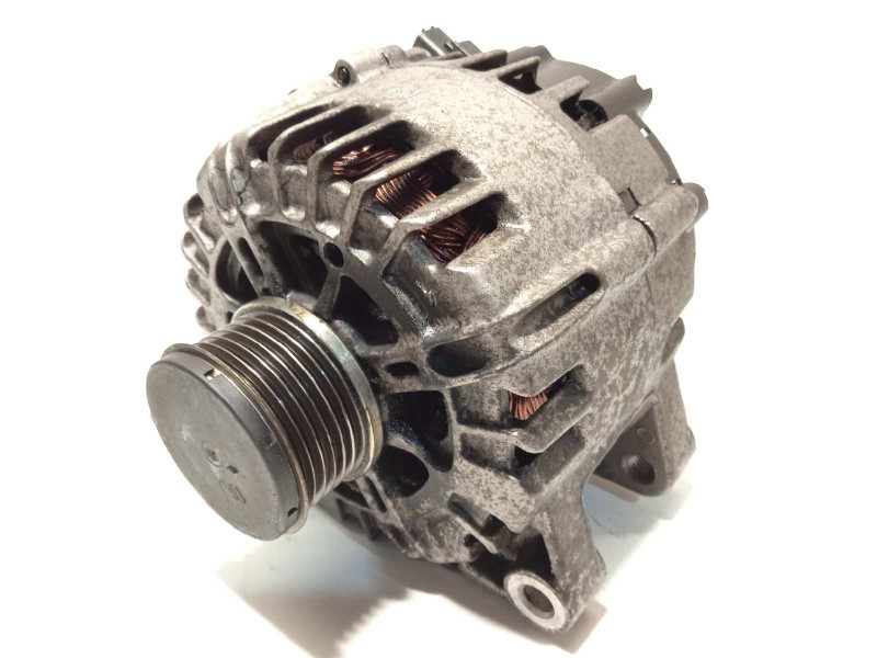 Recambio de alternador para peugeot 308 sw 1.6 hdi fap referencia OEM IAM 9664779680 2605547B TG15C135