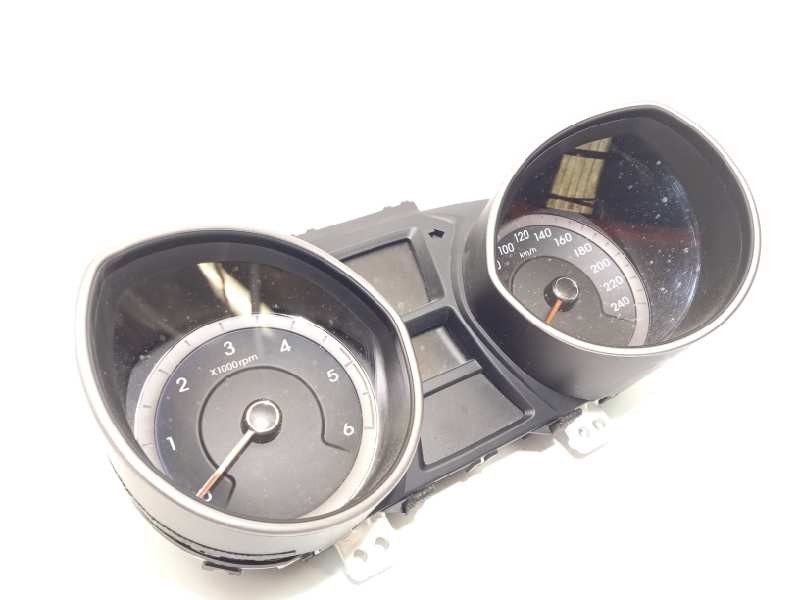 Recambio de cuadro instrumentos para hyundai i30 (gd) classic referencia OEM IAM 94003A6513  