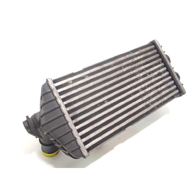 Recambio de intercooler para hyundai i30 (gd) classic referencia OEM IAM 282702A770  