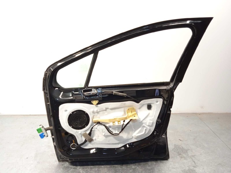 Recambio de puerta delantera derecha para peugeot 308 sw 1.6 hdi fap referencia OEM IAM 9004CC  