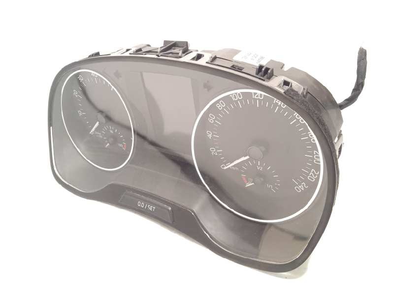 Recambio de cuadro instrumentos para skoda fabia 1.0 mpi referencia OEM IAM 6V0920740A  A2C96141700