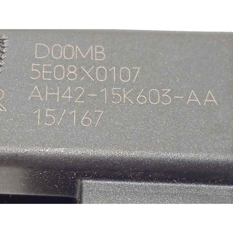 Recambio de antena para land rover discovery sport 2.0 td4 cat referencia OEM IAM AH4215K603AA  LR012709