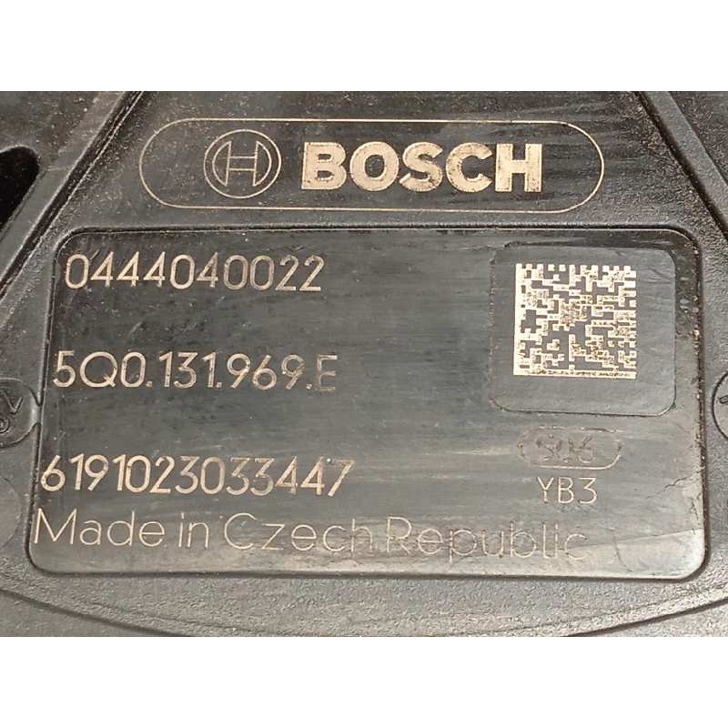 Recambio de deposito aditivo fap adblue para audi a3 sedán (8vm) referencia OEM IAM 5Q0131877G  5Q0131969E