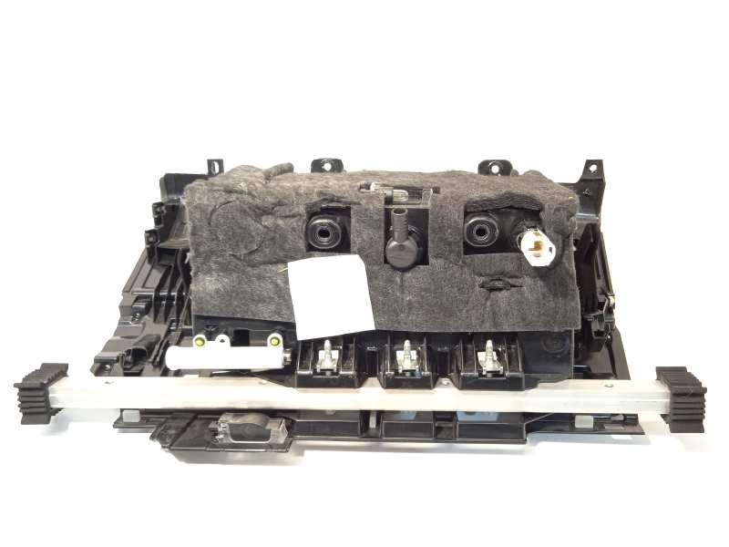 Recambio de guantera para porsche panamera 4 referencia OEM IAM 97055220409  