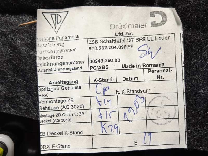 Recambio de guantera para porsche panamera 4 referencia OEM IAM 97055220409  