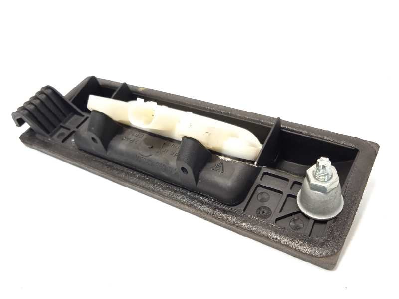 Recambio de maneta exterior porton para porsche panamera 4 referencia OEM IAM 2218702410  