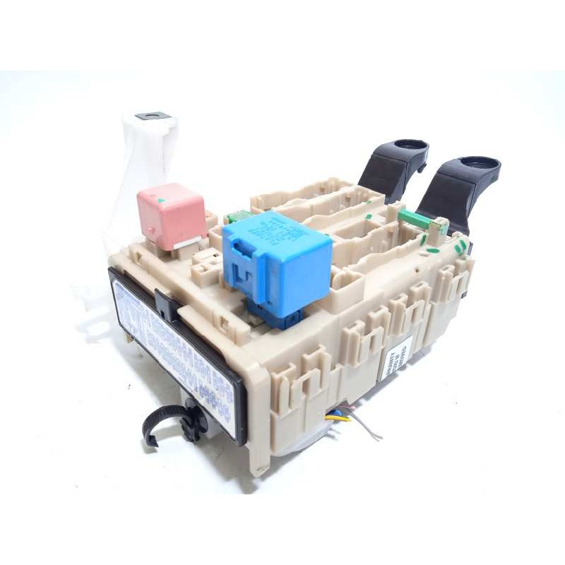 Recambio de caja reles / fusibles para toyota avensis (t27) executive referencia OEM IAM 8273005690A  308412A17
