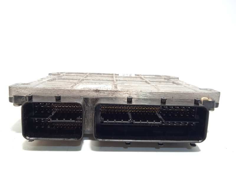 Recambio de centralita motor uce para toyota avensis (t27) executive referencia OEM IAM 8966105J70  2754009580