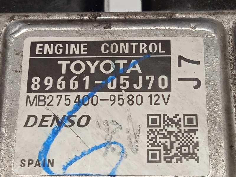 Recambio de centralita motor uce para toyota avensis (t27) executive referencia OEM IAM 8966105J70  2754009580