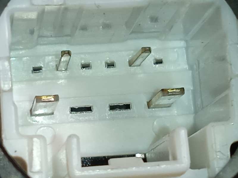 Recambio de cerradura puerta trasera izquierda para toyota avensis (t27) executive referencia OEM IAM 6906005050  