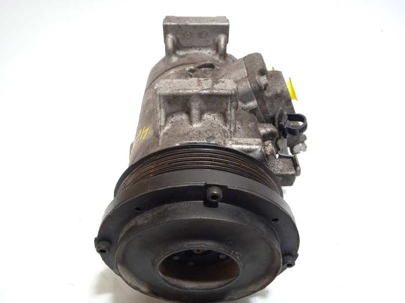 Recambio de compresor aire acondicionado para toyota avensis (t27) executive referencia OEM IAM 4472601496 8831005140 6SEU14C