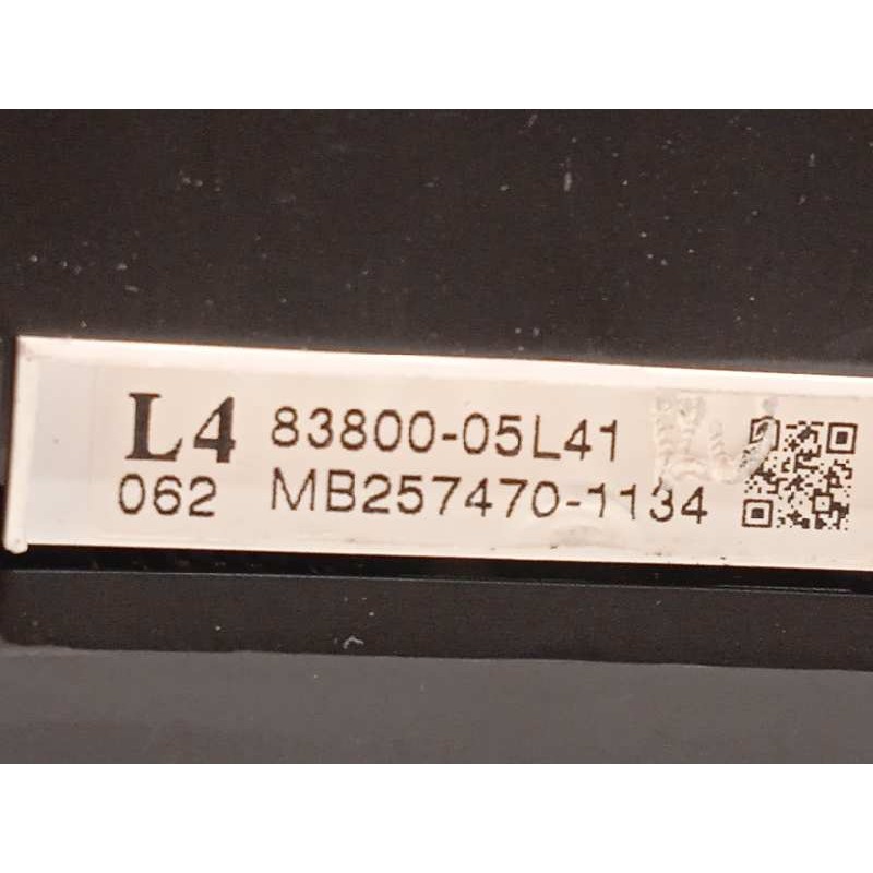 Recambio de cuadro instrumentos para toyota avensis (t27) executive referencia OEM IAM 8380005L41  2574701134