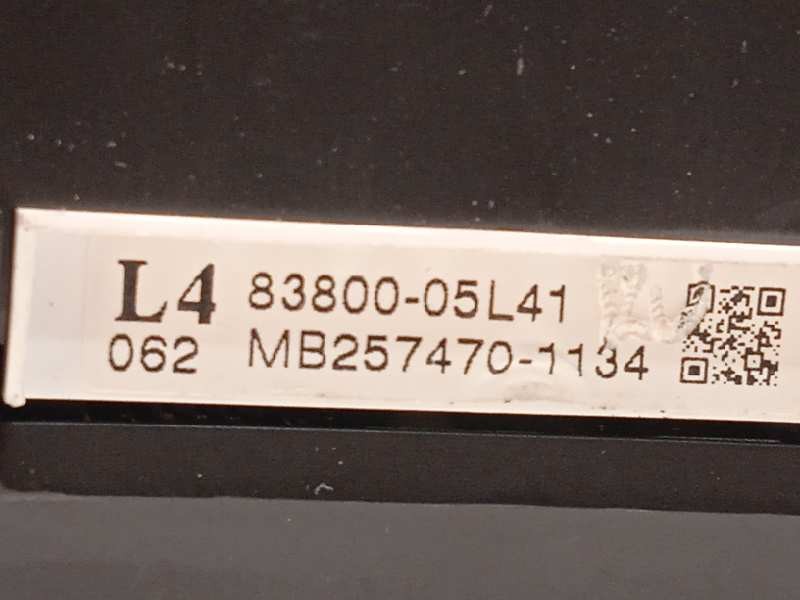 Recambio de cuadro instrumentos para toyota avensis (t27) executive referencia OEM IAM 8380005L41  2574701134