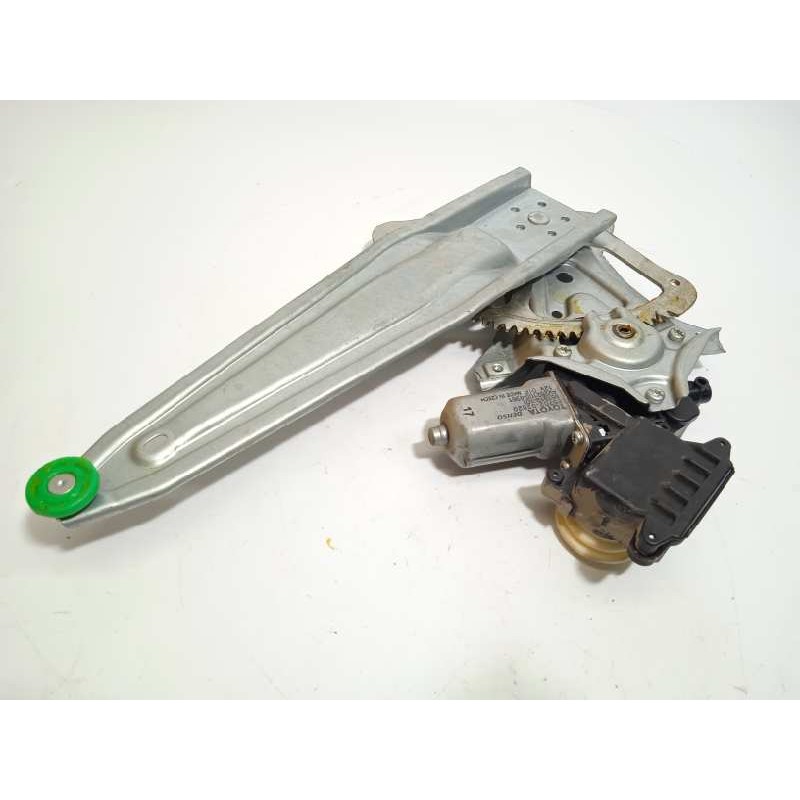 Recambio de elevalunas trasero derecho para toyota avensis (t27) executive referencia OEM IAM 8570202020  977555108