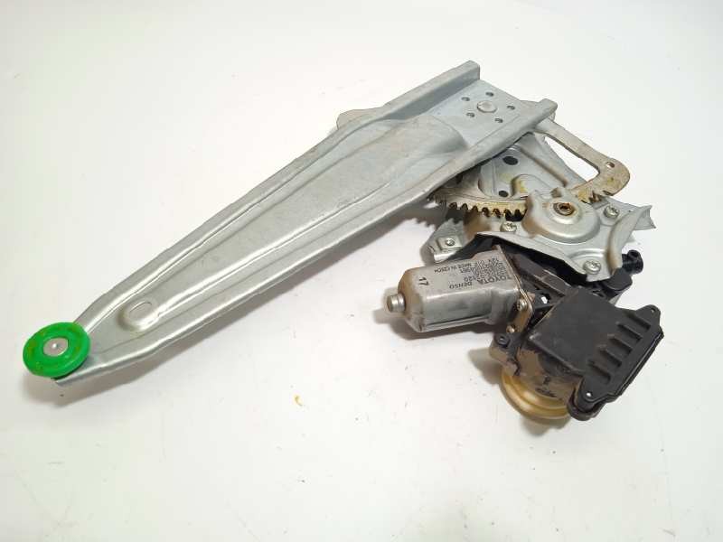 Recambio de elevalunas trasero derecho para toyota avensis (t27) executive referencia OEM IAM 8570202020  977555108