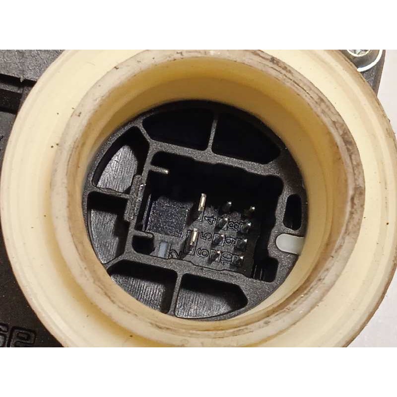 Recambio de elevalunas trasero derecho para toyota avensis (t27) executive referencia OEM IAM 8570202020  977555108