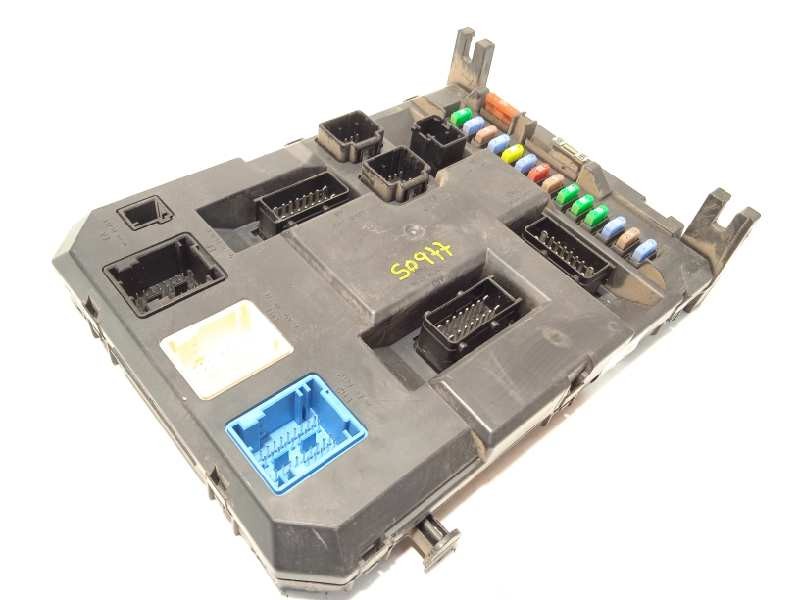 Recambio de caja reles / fusibles para citroën c3 tonic referencia OEM IAM 9666952180  