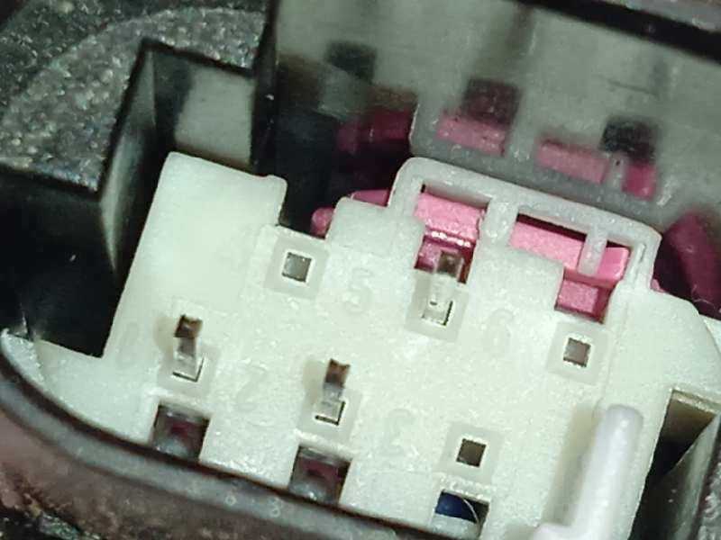 Recambio de retrovisor derecho para bmw mini (r50,r53) one referencia OEM IAM 51167192470  