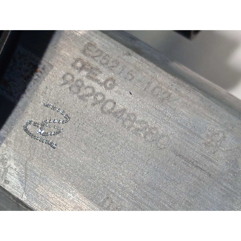 Recambio de elevalunas delantero izquierdo para peugeot 308 1.6 allure hybrid referencia OEM IAM 9830815080  9829048280