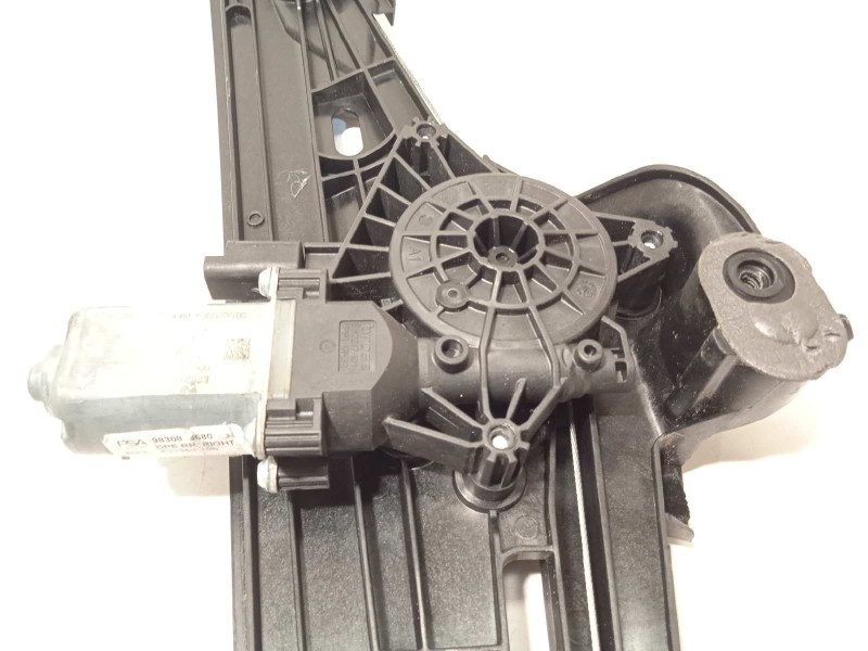 Recambio de elevalunas trasero derecho para peugeot 308 1.6 allure hybrid referencia OEM IAM 9830816680  9829048380