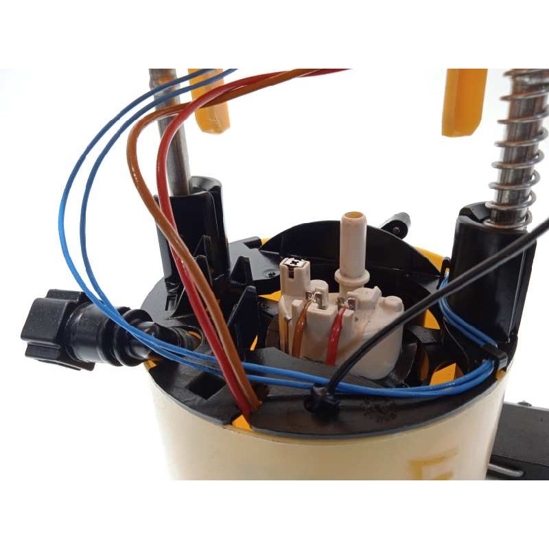 Recambio de bomba combustible para bmw serie 1 berlina (e81/e87) 120d referencia OEM IAM 7190943  A2C53215722