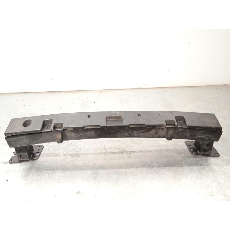 Recambio de refuerzo paragolpes trasero para peugeot 308 1.6 allure hybrid referencia OEM IAM 9837818180  9835234880