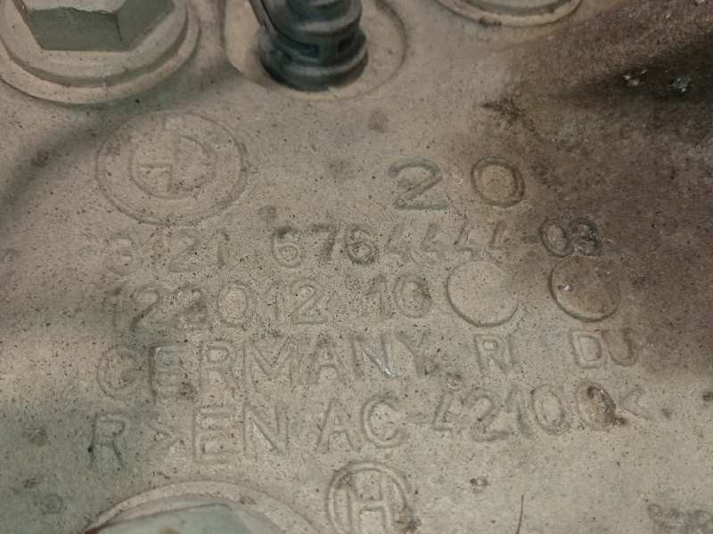 Recambio de mangueta delantera derecha para bmw serie 1 berlina (e81/e87) 120d referencia OEM IAM 31216764444  