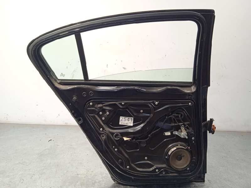 Recambio de puerta trasera izquierda para volkswagen passat berlina (3c2) advance referencia OEM IAM 3C5833055H  