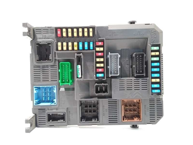 Recambio de caja reles / fusibles para peugeot 308 style referencia OEM IAM 9807054180  