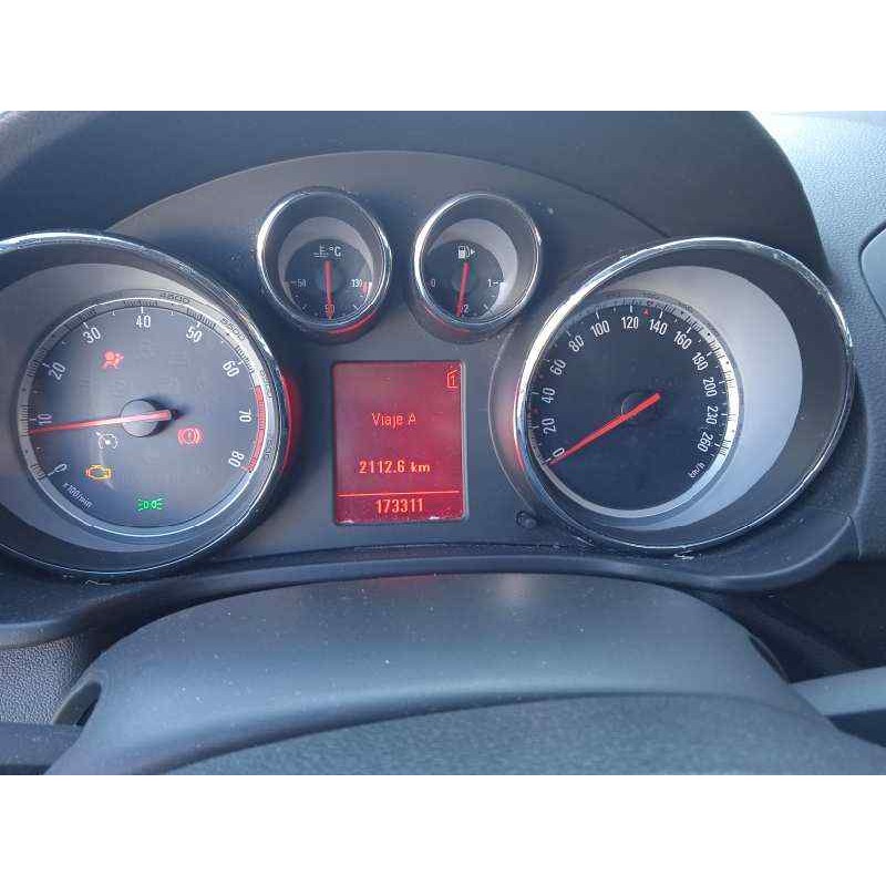 Recambio de cuadro instrumentos para opel insignia berlina 2.0 16v turbo referencia OEM IAM 13327318  