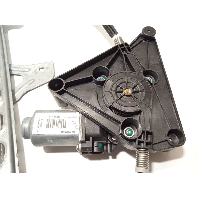 Recambio de elevalunas delantero izquierdo para citroën c1 city edition referencia OEM IAM 698100H031  402663A