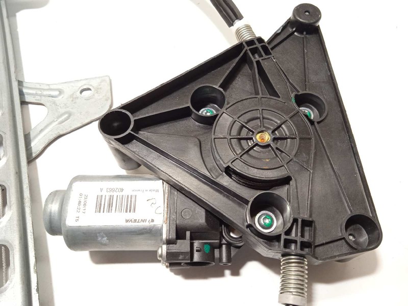 Recambio de elevalunas delantero izquierdo para citroën c1 city edition referencia OEM IAM 698100H031  402663A