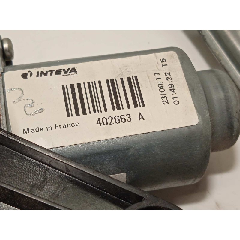 Recambio de elevalunas delantero izquierdo para citroën c1 city edition referencia OEM IAM 698100H031  402663A