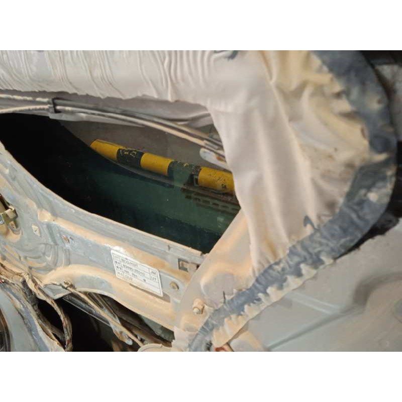 Recambio de puerta trasera derecha para hyundai tucson (jm) 2.0 crdi cat referencia OEM IAM 770042E050  