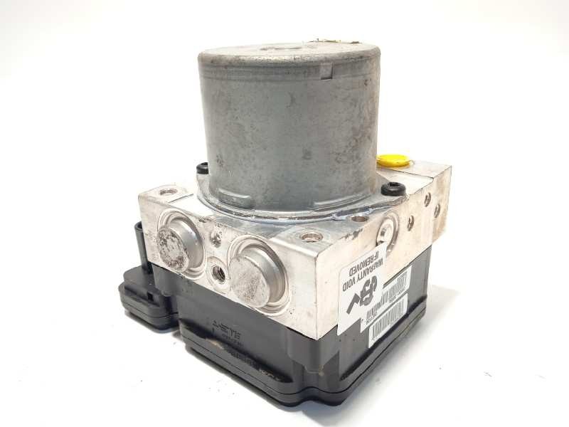 Recambio de abs para hyundai i20 1.2 16v cat referencia OEM IAM 58920C8250 6158945200 C858920550