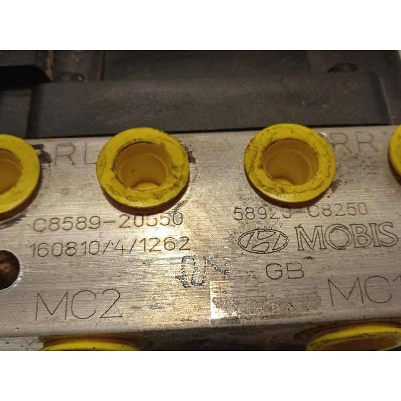 Recambio de abs para hyundai i20 1.2 16v cat referencia OEM IAM 58920C8250 6158945200 C858920550
